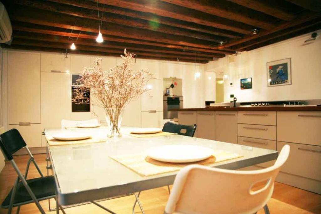 Bellissimo Appartamento In Palazzo Storico Venice Ngoại thất bức ảnh