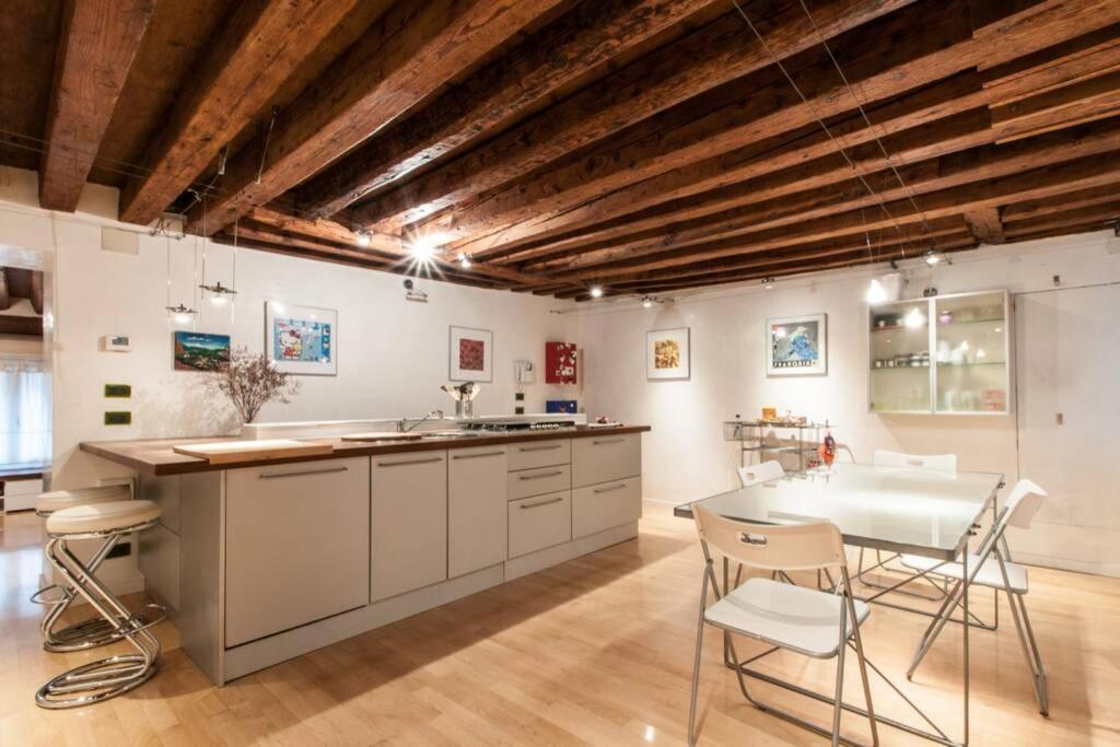 Bellissimo Appartamento In Palazzo Storico Venice Ngoại thất bức ảnh